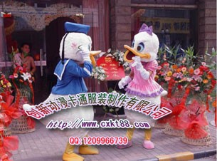 供应唐老鸭卡通服装,南京卡通服装出租
